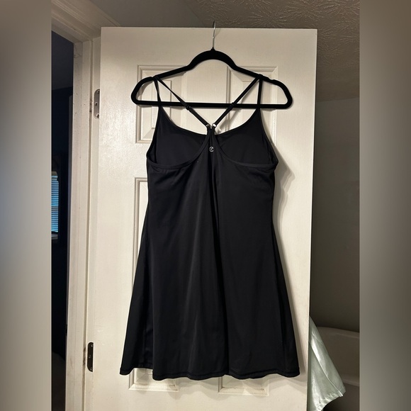 Glowmode Hidden pocket solid active dress Bundle of Three - Picture 4 of 13